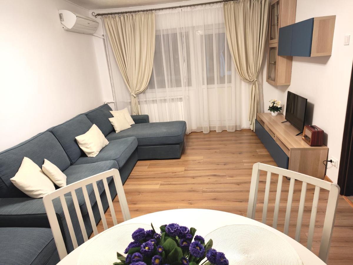 Platinum Apartment - Apartament Cu 3 Camere, 2 Dormitoare, 2 Bai, Bucatarie Complet Utilata, 2 Balcoane Bucarest Esterno foto