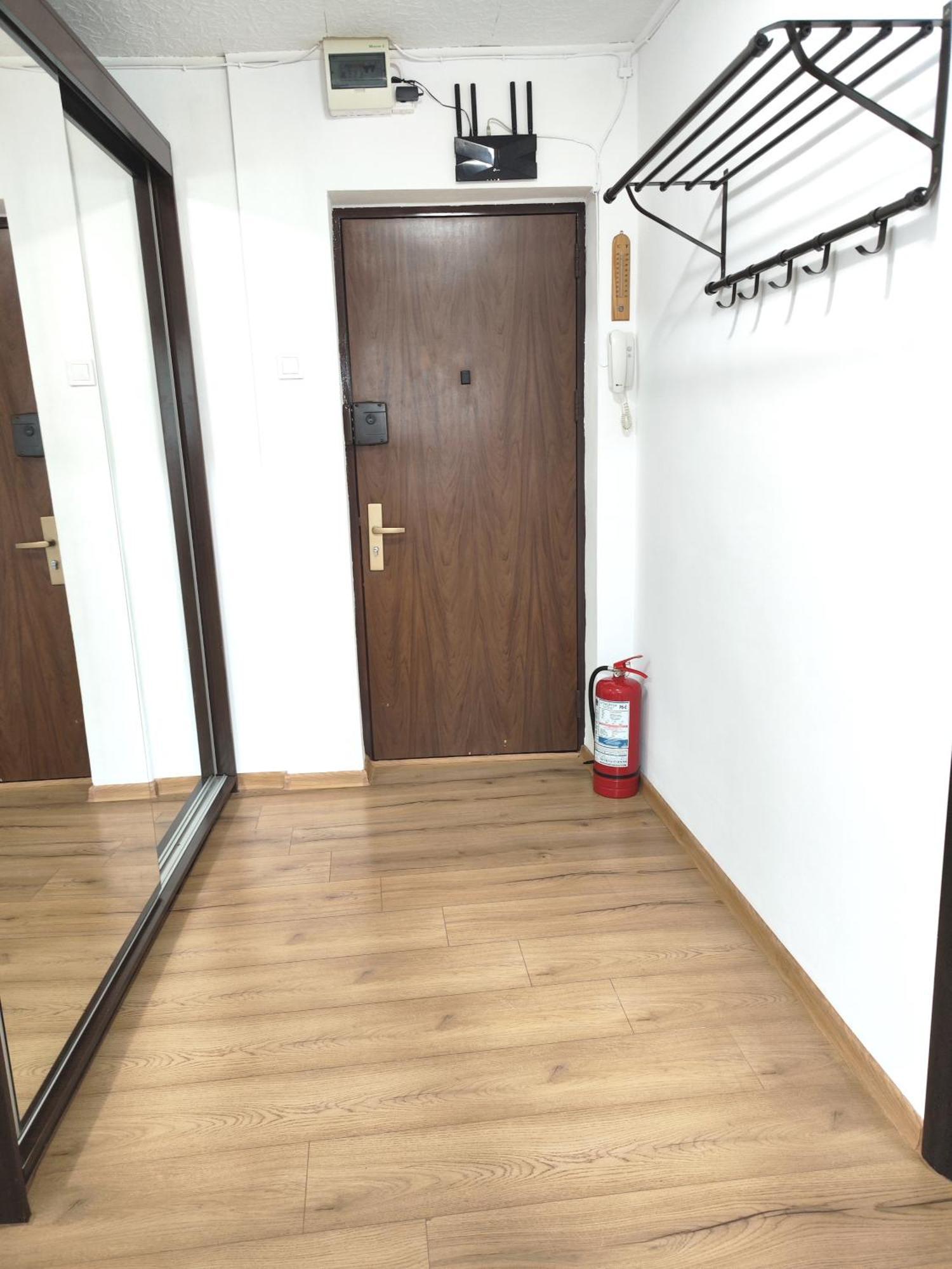 Platinum Apartment - Apartament Cu 3 Camere, 2 Dormitoare, 2 Bai, Bucatarie Complet Utilata, 2 Balcoane Bucarest Esterno foto