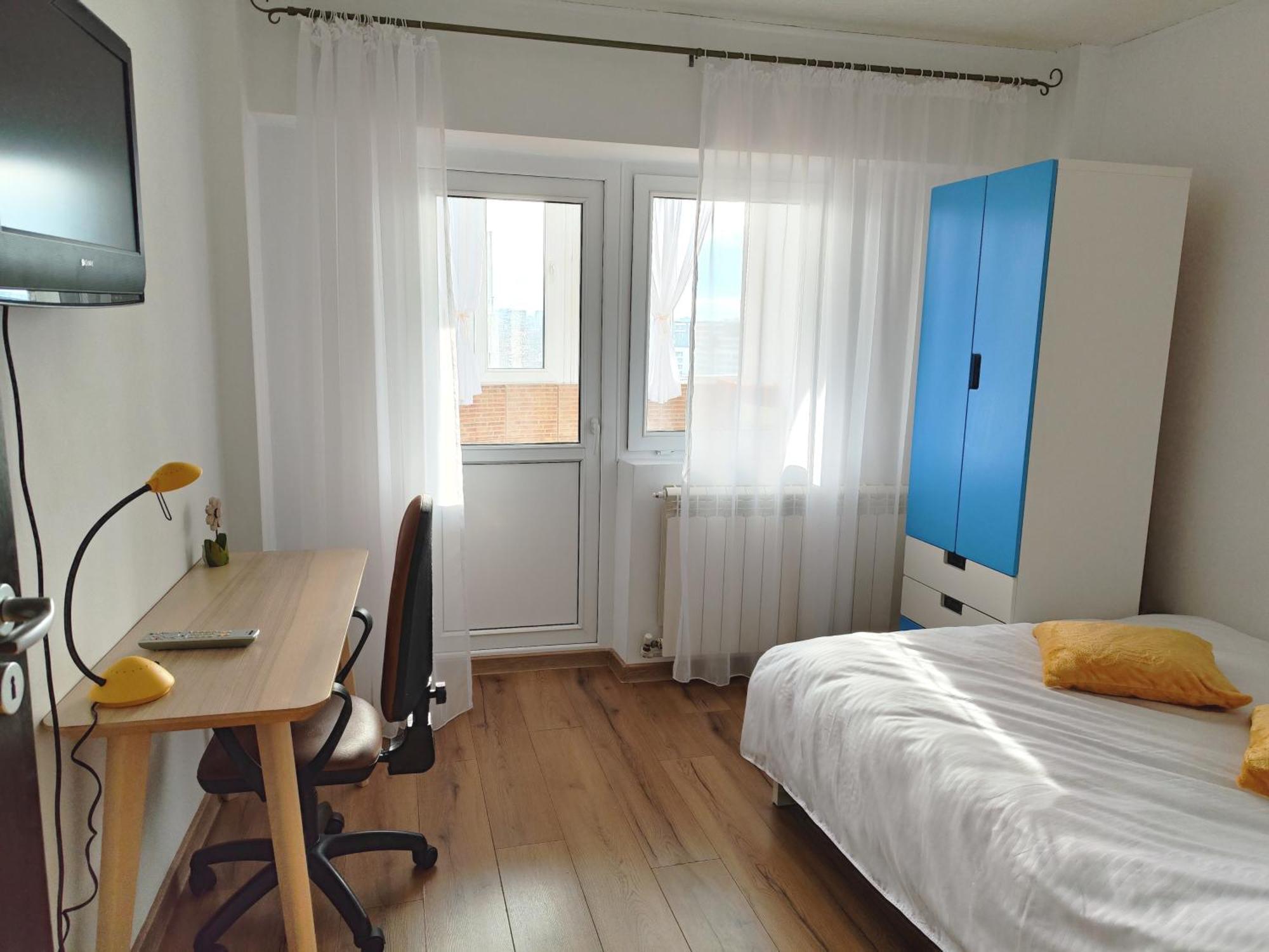Platinum Apartment - Apartament Cu 3 Camere, 2 Dormitoare, 2 Bai, Bucatarie Complet Utilata, 2 Balcoane Bucarest Esterno foto