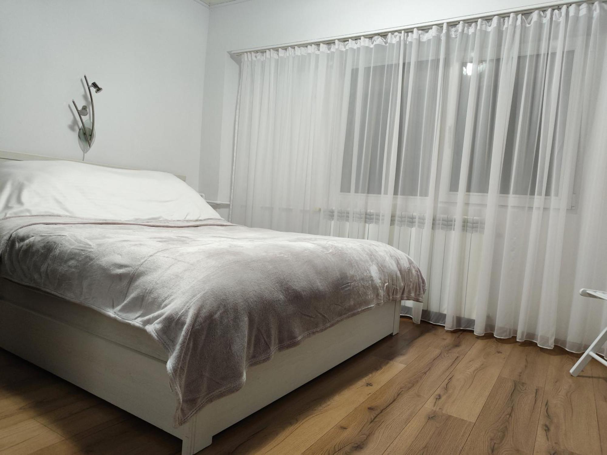 Platinum Apartment - Apartament Cu 3 Camere, 2 Dormitoare, 2 Bai, Bucatarie Complet Utilata, 2 Balcoane Bucarest Esterno foto