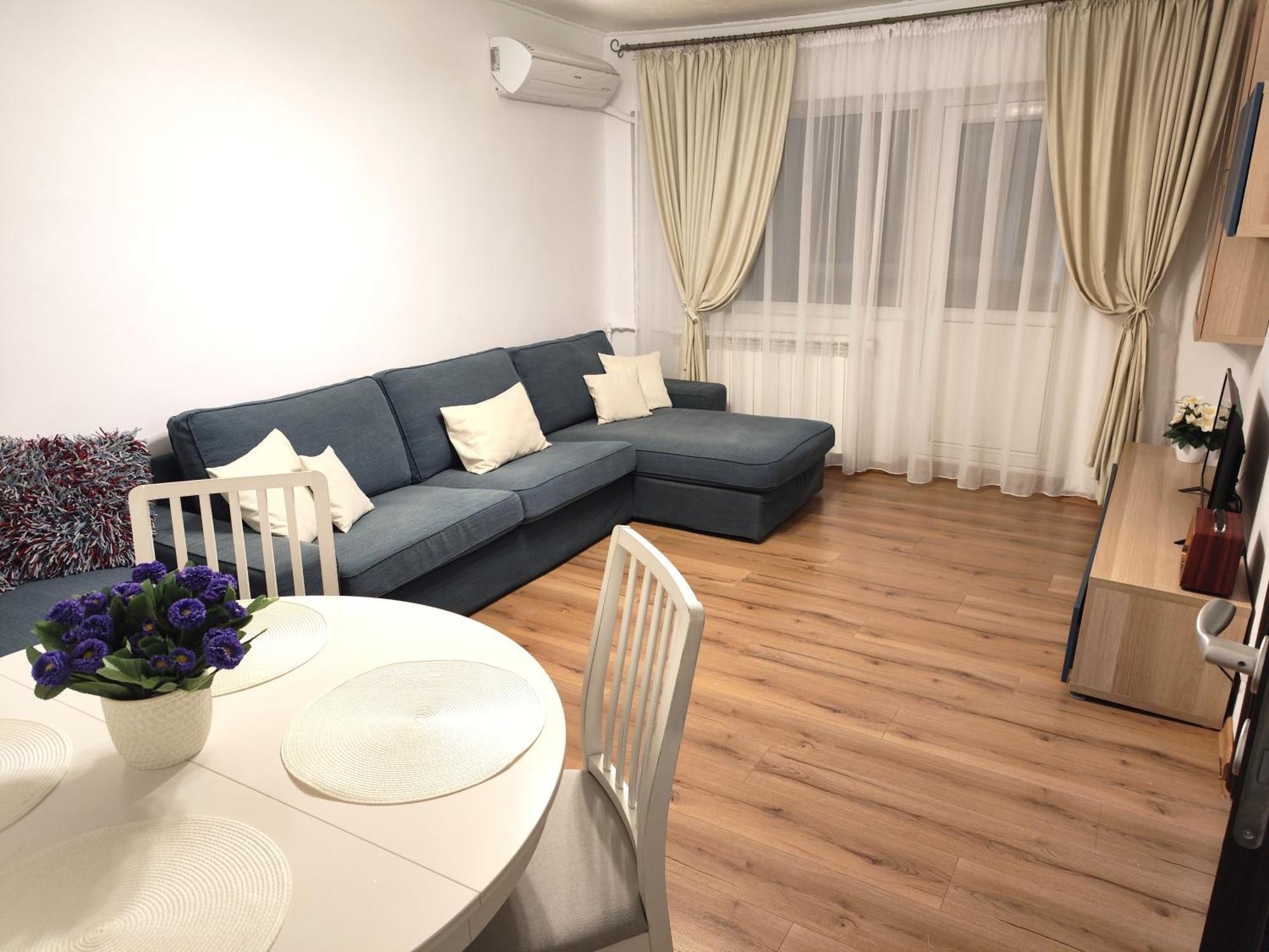 Platinum Apartment - Apartament Cu 3 Camere, 2 Dormitoare, 2 Bai, Bucatarie Complet Utilata, 2 Balcoane Bucarest Esterno foto